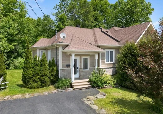 Bungalow à vendre - 417 Rue Langlois, Magog, J1X3K5