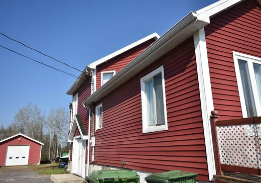 Maison à vendre - 150 Rg St-Julien, St-Ferreol-les-Neiges, G0A 3R0