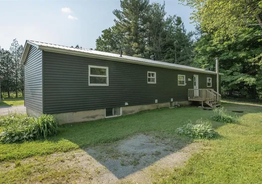 Maison à vendre - 374 Ch. Pelletier S., Brownsburg-Chatham, J0J 1T0