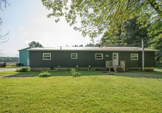 Maison à vendre - 374 Ch. Pelletier S., Brownsburg-Chatham, J0J 1T0