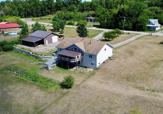 Maison à vendre - 75 Ch. Laforest, Campbell's Bay, J0X 1K0