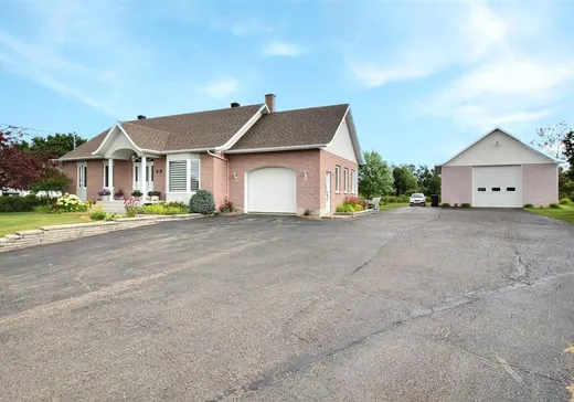 Bungalow à vendre - 23 Rue de l'Église, Saint-Honoré-de-Témiscouata, G0L3K0