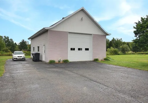 Maison à vendre - 23 Rue de l'Église, Saint-Honoré-de-Témiscouata, G0L 3K0