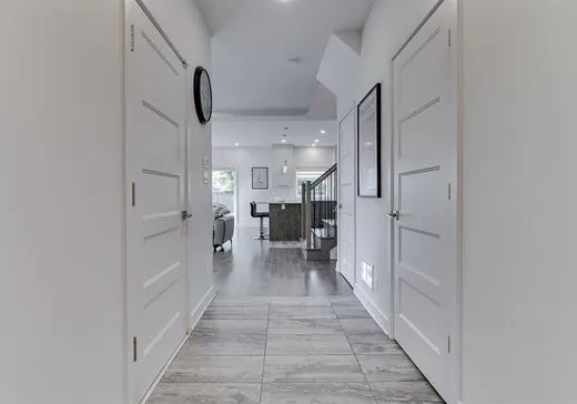 Maison à vendre - 1014 Rue Mirelle, Laval (Vimont), H7A 2K4