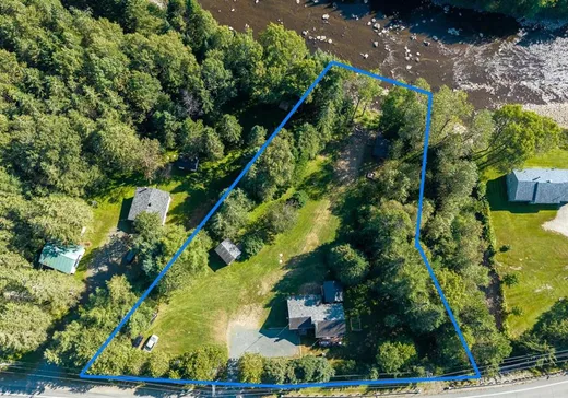 Maison à vendre - 1428 Route Henderson, St-Malachie, G0R 3N0