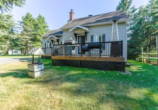 Maison à vendre - 1428 Route Henderson, St-Malachie, G0R 3N0