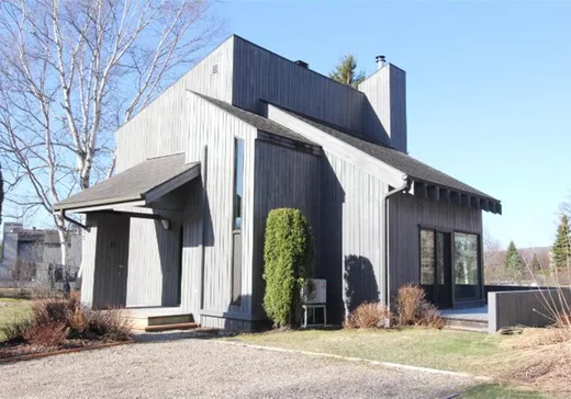 Un étage et demi à vendre - 250 Rue du Val-des-Neiges, Beaupré, G0A1E0