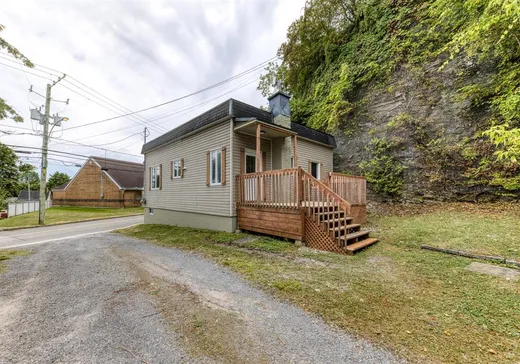 Maison à vendre - 8025 Av. Royale, Château-Richer, G0A 1N0