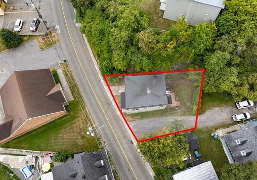 Maison à vendre - 8025 Av. Royale, Château-Richer, G0A 1N0