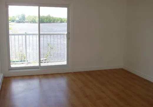 Condo for sale - 297 Rue du Pont (Ste-Geneviève), Montreal (Pierrefonds-Roxborro), H9H 2P8