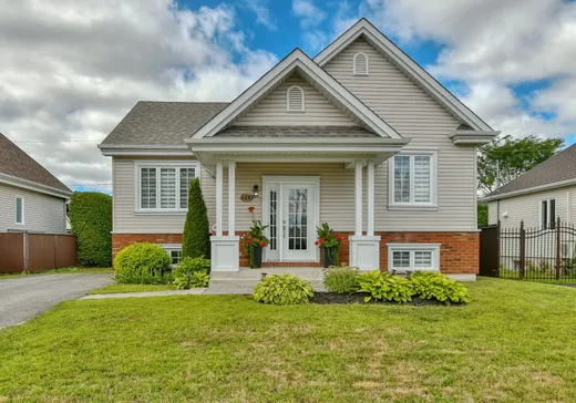 Two or more stories for sale - 3100 Rue de l'Orchidée, Sainte-Marthe-sur-le-Lac, J0N1P0
