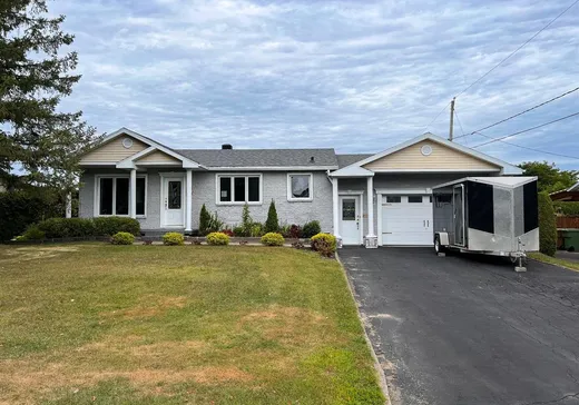 Bungalow à vendre - 14 Rue Dion, Victoriaville, G6P8A9