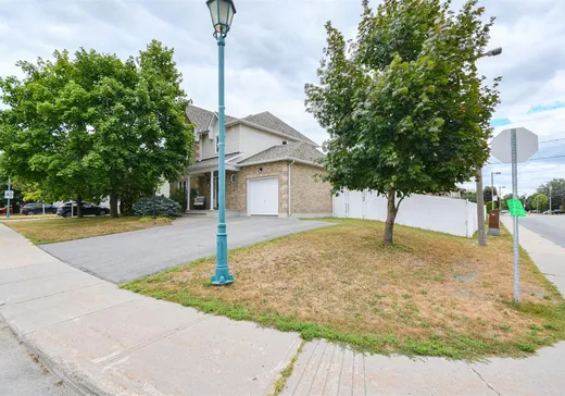 Maison à vendre - 656 Av. du Cheval-Blanc, Gatineau, J8R 3M2