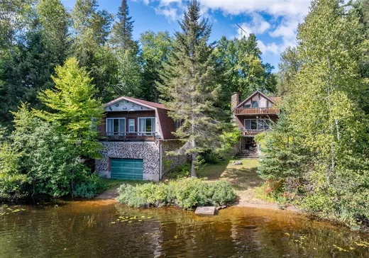 Maison à étages à vendre - 588-590 Ch. des Fondateurs, Lac-Saguay, J0W1L0
