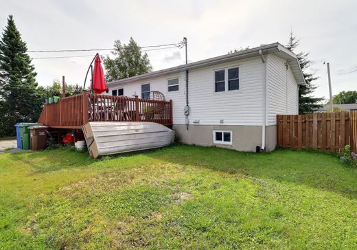 Maison à vendre - 671 Rue des Sapins, Amos, J9T 3L5