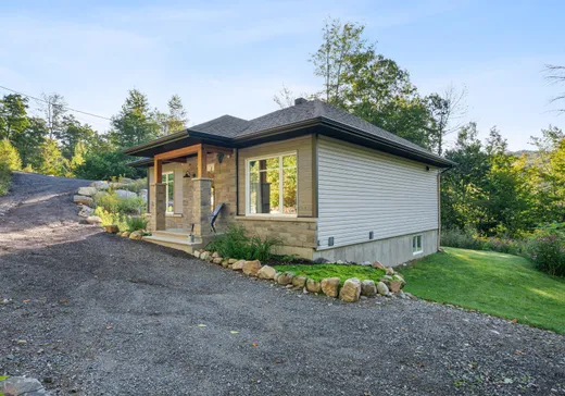 Maison à vendre - 103 Rue des Chênes, St-Hippolyte, J8A 0E6