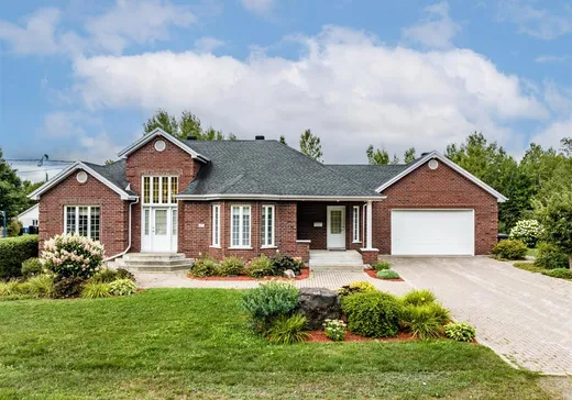 Maison à vendre - 405 Ch. des Épinettes, Shawinigan, G9R 1B1