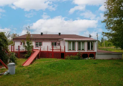 Maison à vendre - 695 Route 116, Danville, J0A 1A0