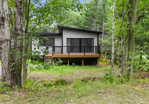 Bungalow à vendre - 1039 Rue du Domaine-de-la-Belle-Plage, St-Germain-De-Grantham, J0C1J0