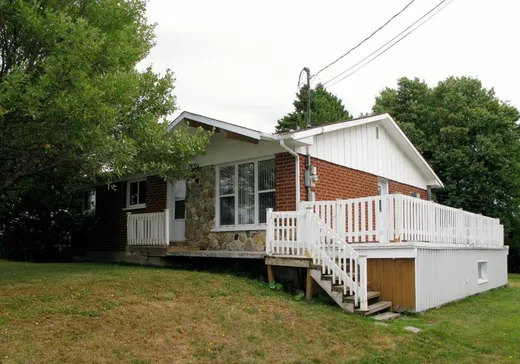 Maison à vendre - 1736 Ch. Dion, Sherbrooke, J1R 0R8