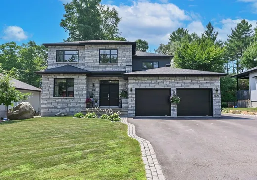 Maison à étages à vendre - 182-184 Rue Édouard-Drouin, Saint-Jérôme, J7Y5J1