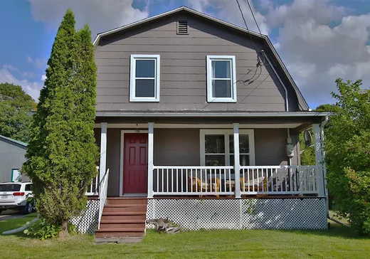 House for sale - 128 Rue Cleveland, Danville, J0A 1A0