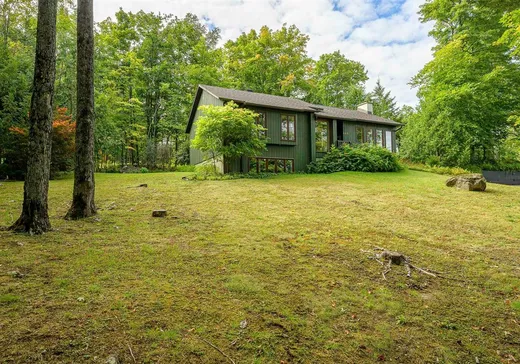 House for sale - 663 Ch. des Pins E., Saint-Sauveur, J0R 1R2