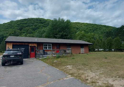 Maison à étages à vendre - 745 Route 309, Mont-Laurier, J0W1J0