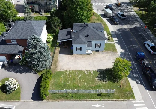 Maison à vendre - 730 Rue Pelletier, Mont-Laurier, J9L 2X1