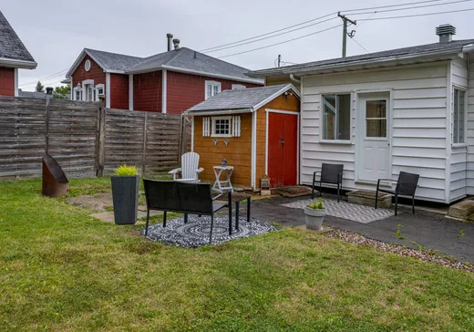 Maison à vendre - 9287 Av. Royale, Sainte-Anne-de-Beaupré, G0A 3C0
