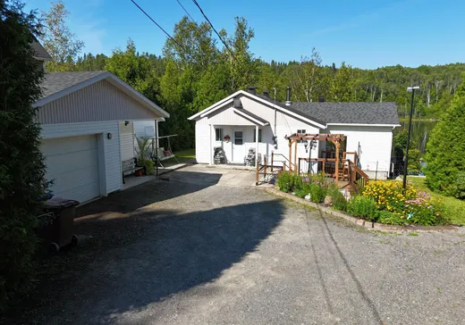 Maison à étages à vendre - 5 Ch. du Lac-Chabot S., Chicoutimi-Jonquière, G7P2A1