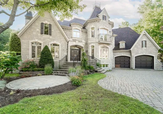 Maison à vendre - 12 Place d'Amance, Blainville, J6Z 4N3