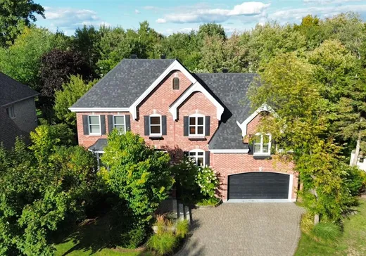 House for sale - 4 Place Rambercourt, Lorraine, J6Z 4M7