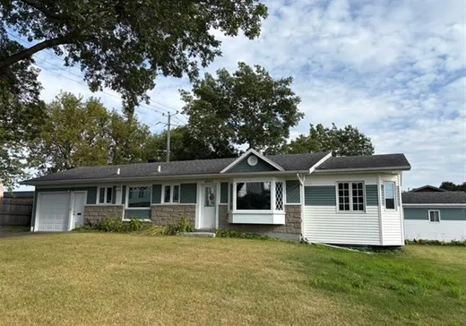 Bungalow à vendre - 4045 Rue du Blanc-Manteau, Loretteville, G2B1J2