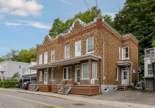 Maison à vendre - 10115 Av. Royale, Sainte-Anne-de-Beaupré, G0A 3C0