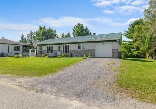 Maison à vendre - 1279 Av. Naud, Saint-Marc-des-Carrières, G0A 4B0