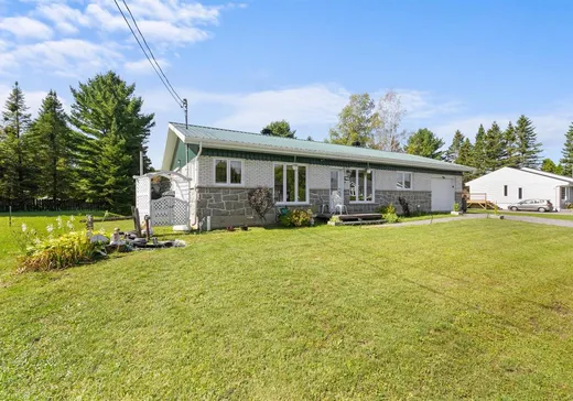 Maison à vendre - 1279 Av. Naud, Saint-Marc-des-Carrières, G0A 4B0