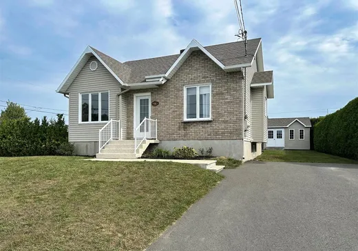 Bungalow for sale - 281 Rue Montcalm, Saint-Christophe-D'Arthabaska, G6R1N5