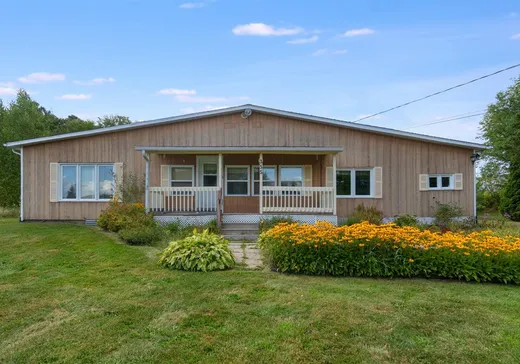 Maison à vendre - 355 Ch. du Ruisseau, Ste-Catherine-De-Hatley, J0B 1W0