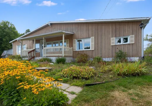 Maison à vendre - 355 Ch. du Ruisseau, Ste-Catherine-De-Hatley, J0B 1W0