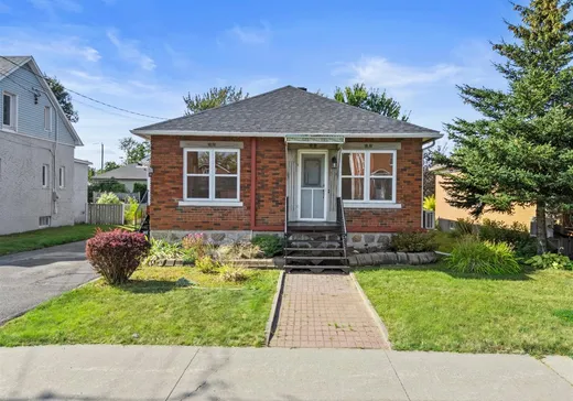 Bungalow for sale - 1380 Rue Lalemant, Drummondville, J2B5B7