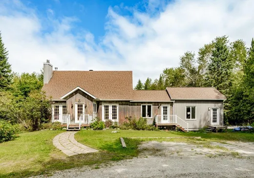 Maison à étages à vendre - 998 Rue Principale, Lawerenceville, J0E1W0