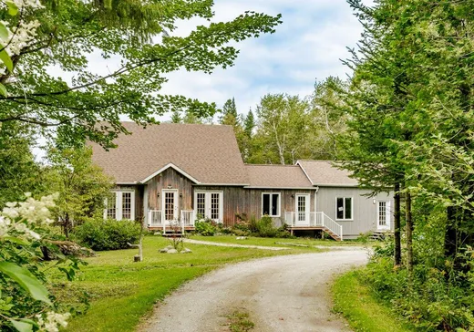 Maison à vendre - 998 Rue Principale, Lawerenceville, J0E 1W0