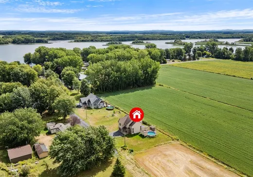 Two or more stories for sale - 17 Rue Poirier, Saint-Paul-de-L'Île-aux-Noix, J0J1G0