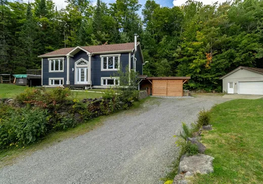 House for sale - 2405 Ch. du Domaine, St-Adolphe d'Howard, J0T 2B0