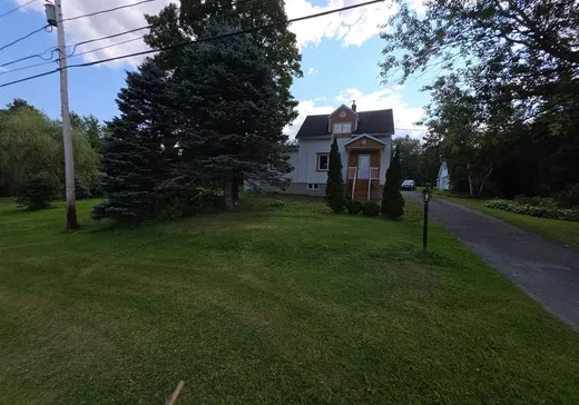 House for sale - 405 Ch. du Golf, Trois-Pistoles, G0L 3S0