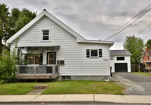 Maison à étages à vendre - 1525 Rue St-Michel, Acton Vale, J0H1A0