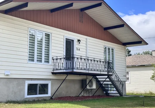 House for sale - 764 Rue Brébeuf, Mont-Laurier, J9L 2Z1