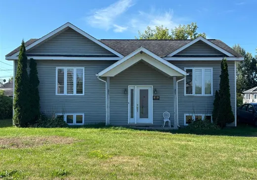 Bungalow à vendre - 59 Cer. Grenier, Grenville, J0V1J0