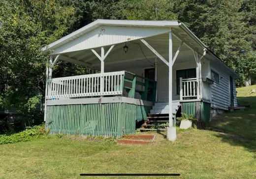 Bungalow à vendre - 5 3e rue Giroux, Saint-Martin, G0M1B0